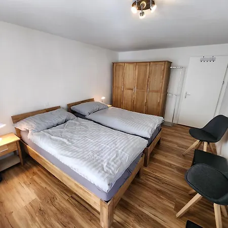 Fuer 4 Pers Neben Talstation Parsennbahn Und Buenda Skilift Private Dachterrasse Apartment *