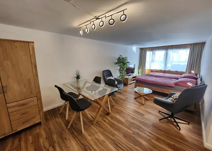 Fuer 4 Pers Neben Talstation Parsennbahn Und Buenda Skilift Private Dachterrasse アパート