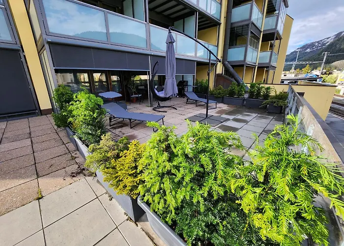 Fuer 4 Pers Neben Talstation Parsennbahn Und Buenda Skilift Private Dachterrasse アパート