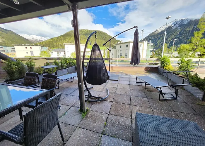 Lejlighed Fuer 4 Pers Neben Talstation Parsennbahn Und Buenda Skilift Private Dachterrasse *