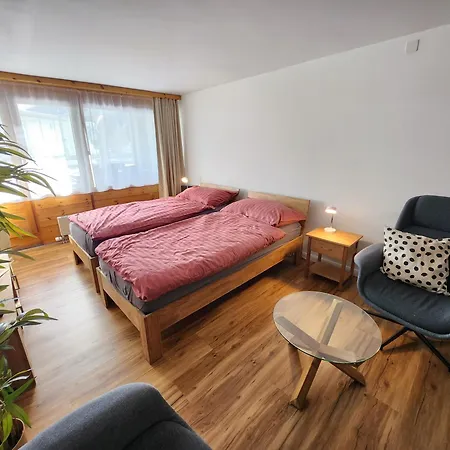 아파트 2 Neben Talstation Parsennbahn Und Buenda-lift Mit 60m2 Grosser, Privater Dachterrasse